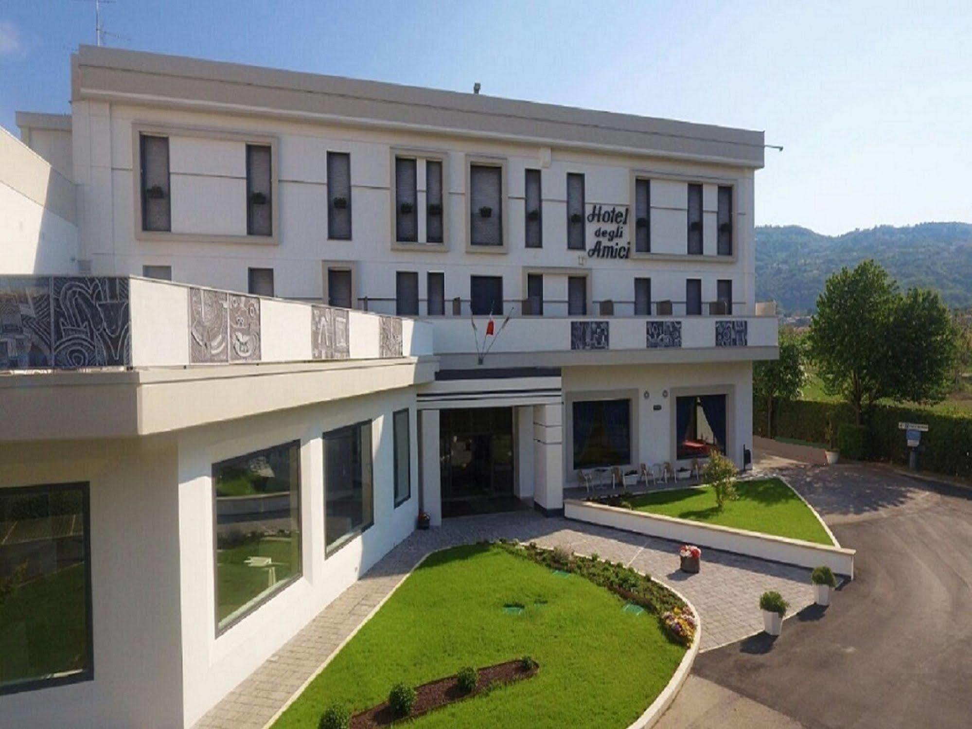 Hotel Degli Amici Artena Eksteriør billede